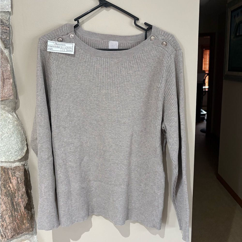 H&M Women's Pullover Sweater  Tan Ribbed with Button Detail On Shoulder Size XXL